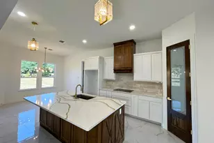 105 Oxford Ct, Weatherford, TX 76088 - Photo 13