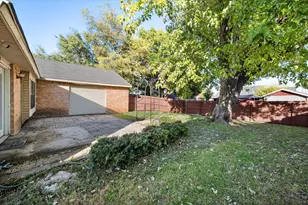 7308 Red Osier Rd, Dallas, TX 75249 - Photo 25