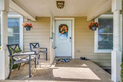 1009 W 7th Street, Justin, TX 76247 - Photo 3