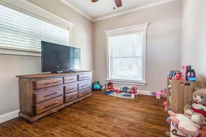 1009 W 7th Street, Justin, TX 76247 - Photo 9