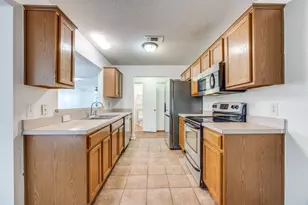 1705 Creekside, Sherman, TX 75092 - Photo 5