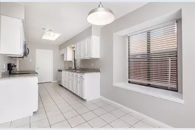 1724 Brighton Drive, Carrollton, TX 75007 - Photo 9