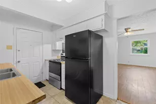 2606 Easy St, Denison, TX 75020 - Photo 9