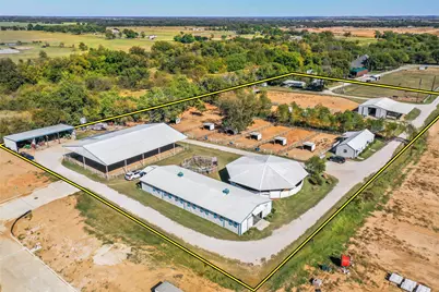 8771 Fm 2931, Pilot Point, TX 76258 - Photo 3