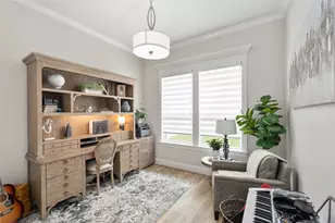 245 Colonial Dr, Mabank, TX 75156 - Photo 5