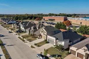 2017 Fall Crk Cv, Mesquite, TX 75181 - Photo 3