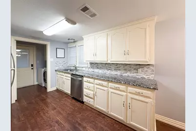 211 Second Street, Denton, TX 76201 - Photo 9