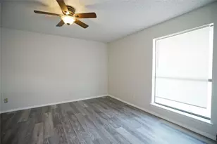 7520 Windhaven Rd, North Richland Hills, TX 76182 - Photo 9