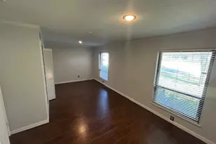 12311 Cedar Bend Dr, Dallas, TX 75244 - Photo 11