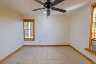 422 Washington St, Grapevine, TX 76051 - Photo 7