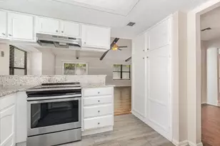 2922 Beachtree Ln, Bedford, TX 76021 - Photo 11