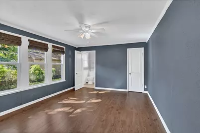 1815 N Riverside Drive, Fort Worth, TX 76111 - Photo 21