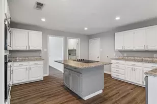 408 Gaddy St, Farmersville, TX 75442 - Photo 13