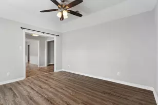 408 Gaddy St, Farmersville, TX 75442 - Photo 7