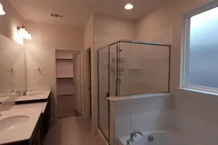 325 Kennewick Dr, Garland, TX 75044 - Photo 13