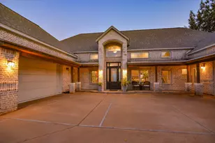 3606 Upper Lake Cir, Granbury, TX 76049 - Photo 3