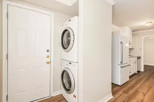 4008 Ridglea Country Club Dr, Fort Worth, TX 76126 - Photo 9