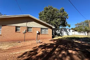 506 W Morris St, Seymour, TX 76380 - Photo 27