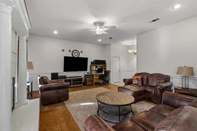 202 Bosque Street, Glen Rose, TX 76043 - Photo 7