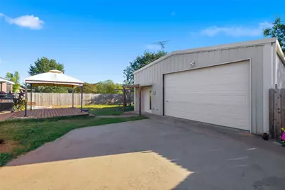 202 Bosque Street, Glen Rose, TX 76043 - Photo 33