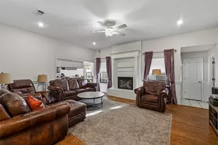 202 Bosque St, Glen Rose, TX 76043 - Photo 5