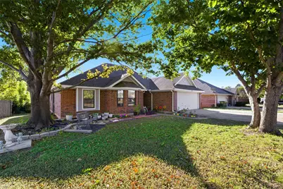 202 Bosque Street, Glen Rose, TX 76043 - Photo 3