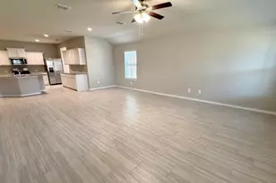 10509 Dovetail Ln, Fort Worth, TX 76036 - Photo 7