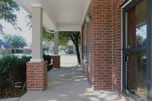 316 Hummingbird Dr, Little Elm, TX 75068 - Photo 5