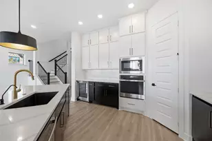 700 Red Frk Dr, Lewisville, TX 75056 - Photo 17