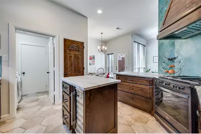 109 Midcrest Drive, Irving, TX 75063 - Photo 15