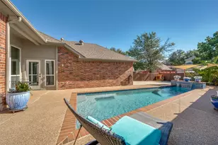 109 Midcrest Dr, Irving, TX 75063 - Photo 3