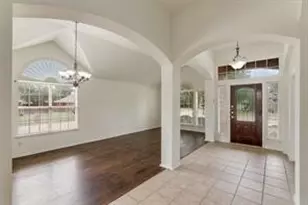 9914 Goldenrod Dr, Frisco, TX 75035 - Photo 3