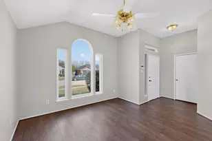 1025 Caleb St, Burleson, TX 76028 - Photo 7