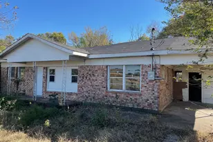 1947 Hwy 164 W, Groesbeck, TX 76642 - Photo 1