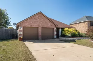 231 Saddlebrook Ln, Waxahachie, TX 75165 - Photo 3