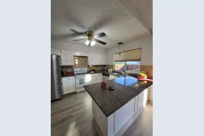 1900 San Saba Lane, Arlington, TX 76006 - Photo 9