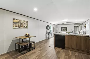 4214 W Virginia Dr, Granbury, TX 76048 - Photo 7