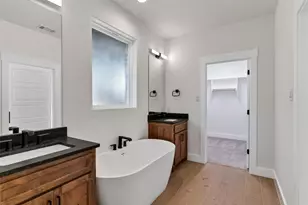 3306 Promenade Ct, Granbury, TX 76049 - Photo 25