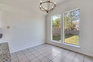 803 W Lonesome Dove Trail, Arlington, TX 76001 - Photo 15