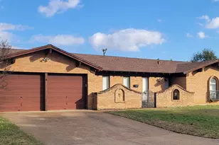 7813 Pebbleford Rd, Fort Worth, TX 76134 - Photo 1