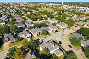 5569 Lawnsberry Dr, Fort Worth, TX 76137 - Photo 3