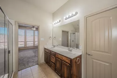 5960 Summerwood Drive, Grand Prairie, TX 75052 - Photo 21