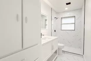 1839 Burning Tree Ln, Carrollton, TX 75006 - Photo 5