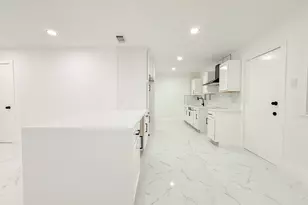 1839 Burning Tree Ln, Carrollton, TX 75006 - Photo 3