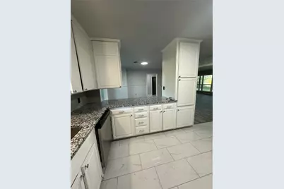 1120 Tamarisk Drive, Mexia, TX 76667 - Photo 11