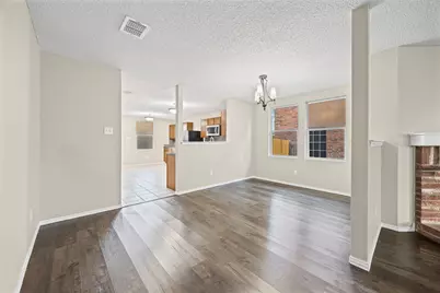 8409 Redheart Street, Arlington, TX 76002 - Photo 9