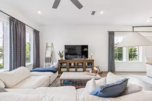 8120 Bromley Dr, Dallas, TX 75231 - Photo 15