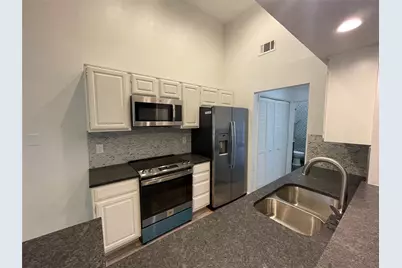 2506 Wedglea Drive #102, Dallas, TX 75211 - Photo 15