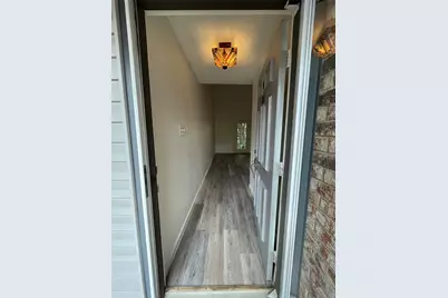 2506 Wedglea Drive #102, Dallas, TX 75211 - Photo 3