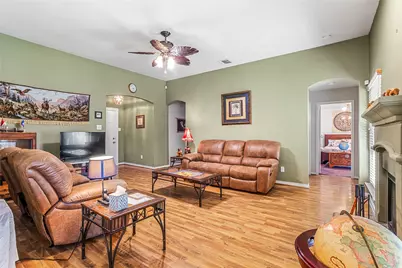 9221 Alyssa Drive, White Settlement, TX 76108 - Photo 5